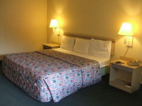Regency Inn And Conference Center Clinton Pokoj fotografie