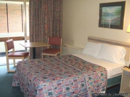 Regency Inn And Conference Center Clinton Pokoj fotografie