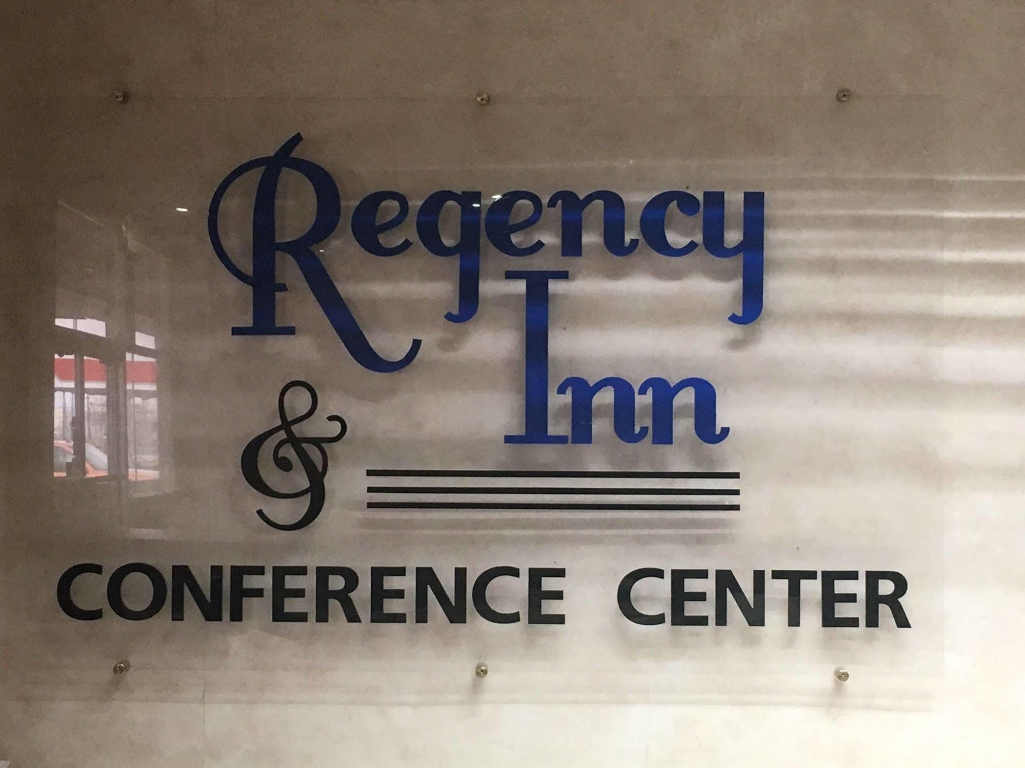 Regency Inn And Conference Center Clinton Exteriér fotografie