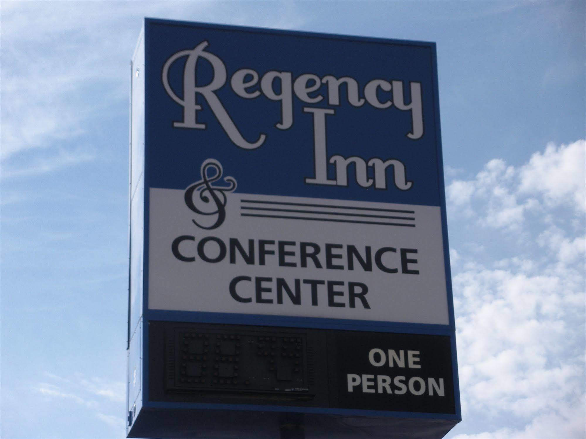 Regency Inn And Conference Center Clinton Exteriér fotografie